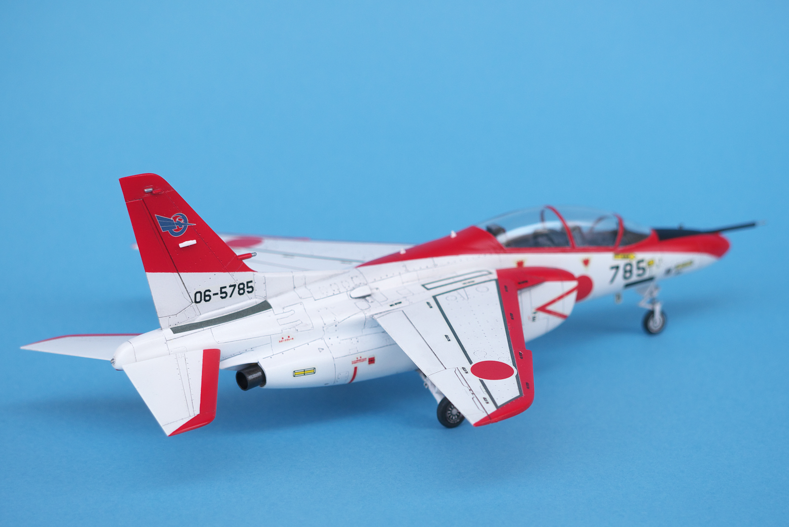 ハセガワ 1/72 T-4 第13飛行教育団”レッドドルフィン”: 飛行機プラモ